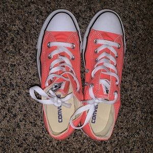 Coral converse size 7